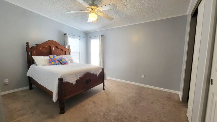 417 Osprey Place a Lake Wales, FL Mobile or Manufactured Home for Sale